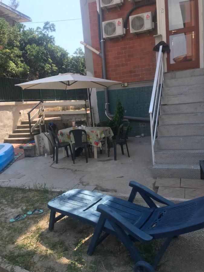 Villa Belvedere Mini Appartamento Понтеканяно Екстериор снимка